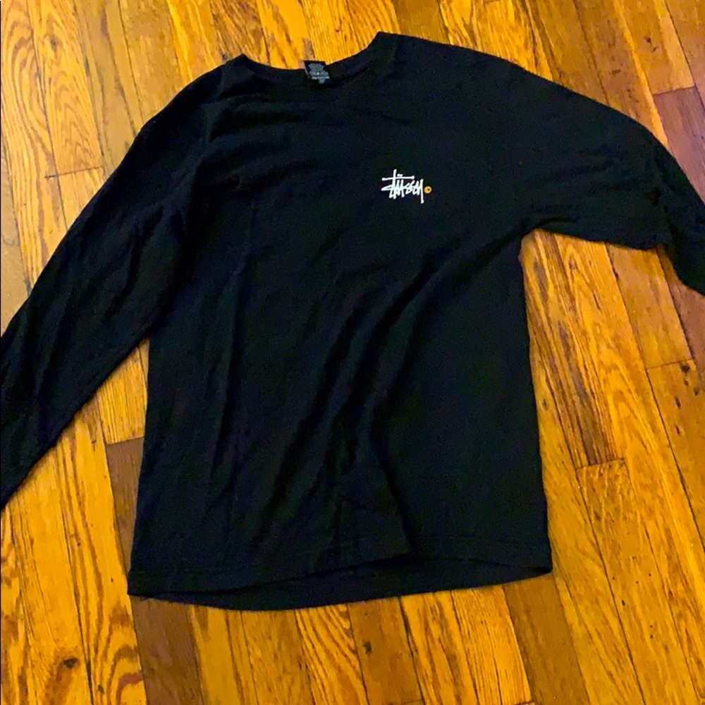 Black long sleeve tee size medium